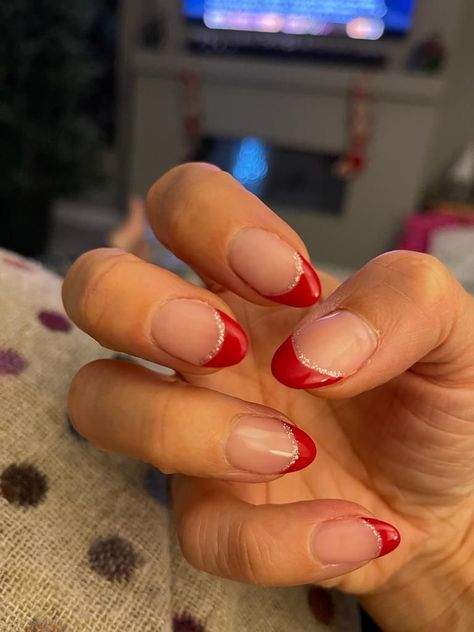 Short Tip Christmas Nails, Hoco Nails For A Red Dress, Red French Tip With Glitter Line, Red And White Tips Nails, Short Almond French Tip Nails Christmas, White And Red Nails French Tip, Simply Christmas Nail Designs, Ted French Tips Nails, Red Christmas Nails Short Almond