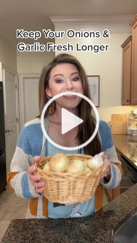 Onion Garlic Storage Ideas, Onion Organizer Storage Ideas, Garlic And Onion Storage Ideas, How To Store Onions And Potatoes, How To Store Potatoes And Onions, Onion Storage In Kitchen, How To Store Onions, Kitchen Onion Potato Storage, Garlic Storage Ideas