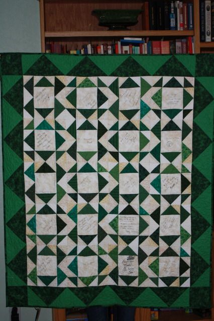 Autograph Quilt, Quilt Crafts, Signature Quilts, Quilting Crafts, Show And Tell, Quilt Ideas, Quilt Inspiration, Quilt Sewing, Autograph