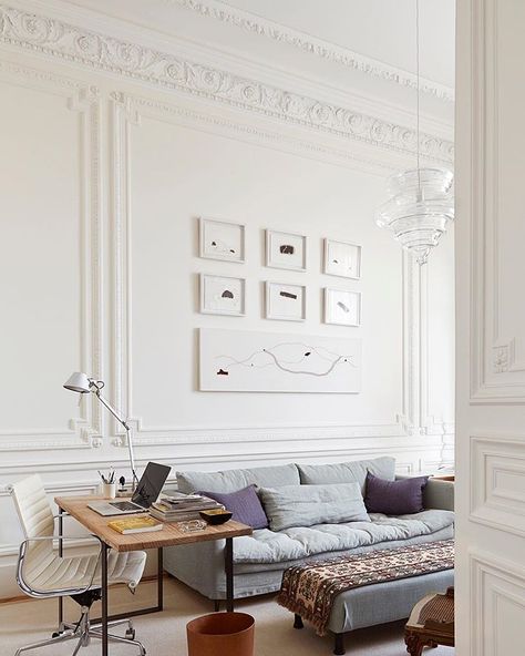 A+B Kasha: Paris Real Estate (@abkasha) • Instagram photos and videos Parisian Sofa, Apartment Rug, Parisian Living Room, Parisian Apartment Decor, Diy French Country Decor, French Country Rug, Parisian Decor, Parisian Apartment, Chic Living Room