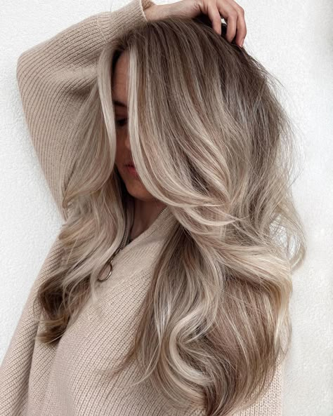 Undone Blonde Is The Ultra-Flattering Way To Go Low-Maintenance Balayage For Ash Blonde Hair, Ash Blonde Color Chart, Light Blonde With Brown Lowlights, Blonde Hair Brown Balayage, Cool Blonde Pale Skin, Blonde Rooty Balayage, Ash Blonde Smudge Root, Root Melt On Blonde Hair, Highlights Vs Balayage Blondes