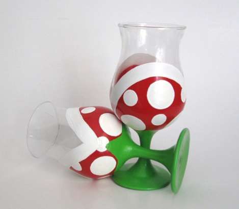 Piranha Plant, Mario Game, Nerd Crafts, Video Game Party, Geek Crafts, Painted Glasses, Painting Glassware, Painted Wine Glasses, Gaming Decor