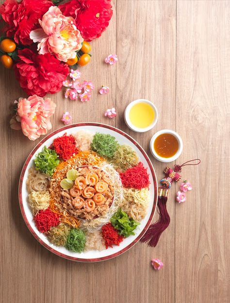 Chinese New Year Food Photography Style, Yee Sang Photography, Yee Sang, Yu Sheng, Chinese New Year Crafts For Kids, Chinese New Year Food, Rabbit 2023, New Year Table, Chinese New Year Design