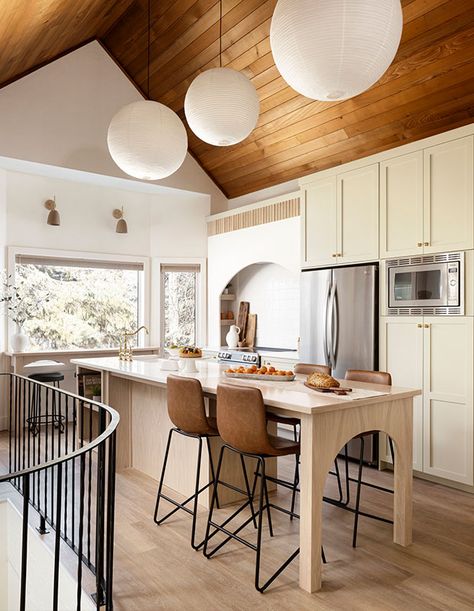 House & Home - Unconventional Solutions Transform A House On Alberta's Sylvan Lake Unconventional Kitchen, Lake Cottages, Summer Interior, Sylvan Lake, Organized Lifestyle, Lighting Plan, Curved Staircase, Island With Seating, It Girls