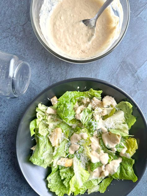 Homemade Caesar Dressing Easy Ceasar Dressing Recipe, Ceasar Dressing Original, Simple Ceasar Dressing, Diy Ceaser Salad Dressing, Diy Ceaser Salad Dressing Easy, Homemade Ceasar Dressing No Egg, Ceasar Dressing, Spinach Basil Pesto, Homemade Caesar Dressing