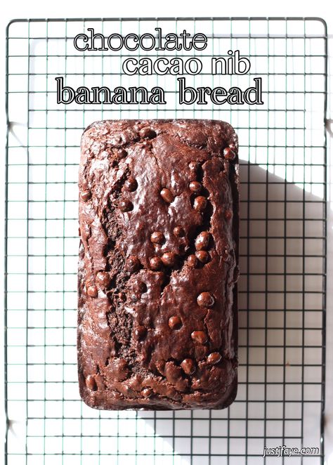 Chocolate Cacao Nib Banana Bread Cacao Nibs Recipes, Cranberry Bread Recipes, Cacao Recipes, Easy Bake Oven, Oatmeal Bread, Cranberry Bread, Baking Bread Recipes, Healthy Banana Bread, Chocolate Banana Bread