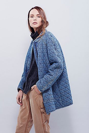 Chambray Quilted Jacket Quilted Jacket Street Style, Quilted Jacket Outfit, Womens Blazer Coat, Chambray Jacket, Quilted Clothing, Womens Jackets Casual, Free People Jacket, Free People Clothing, Quilted Coat