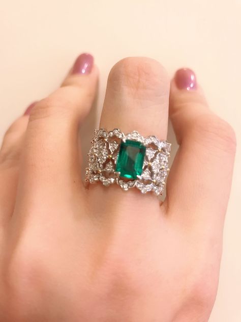 Kay Jewelry, Rings Unique, Emerald Diamond Ring, Emerald Jewelry, Gorgeous Jewelry, Stunning Jewellery, Kids Jewelry, Gold Jewelry Fashion, Fashion Jewellery