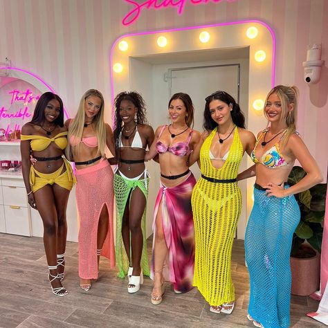 Kim | It’s all fun and games on Love Island USA Wardrobe lead @kim_styledbycapitalk Style team @karissaleeloveday @emilyabbey__… | Instagram Love Island Halloween, Leah Love Island Usa Tattoo, Leah From Love Island, Leah Love Island, Love Island Usa, Love Island Leah, Rob And Leah Love Island Usa, Leah Love Island Usa Season 6, Love Island Usa Season 6 Cast