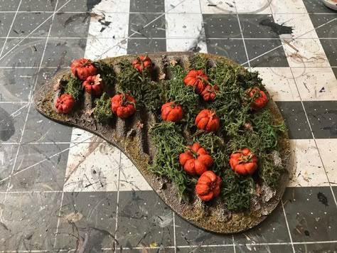 Tutorial: Pumpkin Patch Scatter Terrain (Spooktober) Diy Scatter Terrain, Diy Terrain Miniatures, Miniature Pumpkin Patch, Dnd Scatter Terrain, Game Terrain Diy, Dnd Terrain Diy, Cardboard Terrain, Mini Pumpkin Patch, Pumpkin Patch Diy