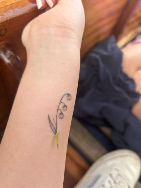 Lily Of The Valley Hand Tattoo, Lilyofthevalley Tattoo, Lilly Of The Valley Tattoo Fine Line, Lily Of Valley Tattoo, Small Lily Tattoo, Lily Of The Valley Tattoo, Valley Tattoo, Tiny Tats, Tattoos Inspo