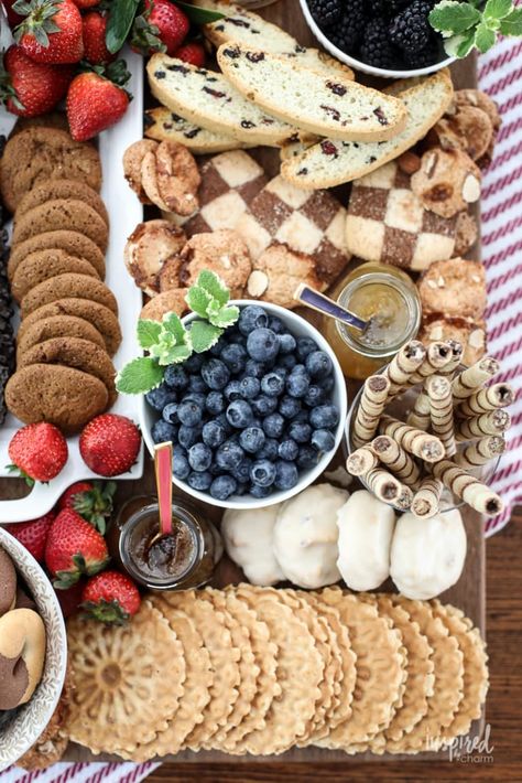 Coffee-Inspired Snackcuterie (Dessert Charcuterie Board) #coffee #dessert #Snackcuterie #Charcuterie #desserts #pastries Dessert Charcuterie Boards, Dessert Charcuterie Board, Dessert Charcuterie, Chocolate Shortbread Cookies, Cookies Bars, Chocolate Creme, Coffee Party, Pastry Board, Tea Snacks