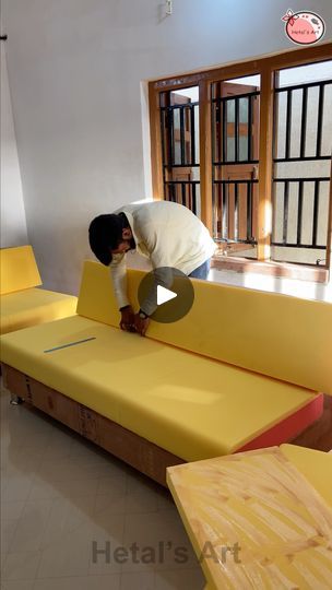 Homemade Sofa Couch, Tufted Sofa Diy, Sofa Diy Ideas, Diy Couches, Hetal's Art, Homemade Sofa, Sofa Making, Couch Diy, Diy Couch