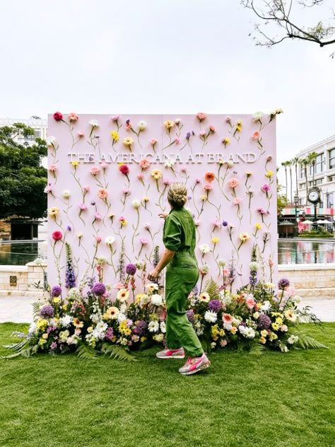 Flowers & flowers galore for The Americana at Brand’s Baubles and Brunch event 🌸 Such a gorgeous photo moment come to life with fresh florals and a beautiful color palette ✨

Corrie in Color is a creative studio specializing in custom event decoration and art installations that bring events and interiors to life. Pastel Flower Wall, Wildflower Wedding Theme, Brunch Event, Photo Moment, Grad Party Decorations, Wedding Backdrop Design, Instagram Flowers, Birthday Party Theme Decorations, Wall Photo