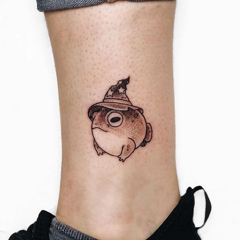 A Korok for Marissa! Done at @__baby__la P.S. gonna open my books tomorrow for January and February, I will make a post about it . . . .… Hypno Toad Tattoo, Realistic Toad Tattoo, Frog Wizard Tattoo, Wizard Frog Tattoo, Toad Tattoos, Toad Wizard, Cute Frog Tattoo, Princess And The Frog Tattoo, Frog Tattoo Ideas