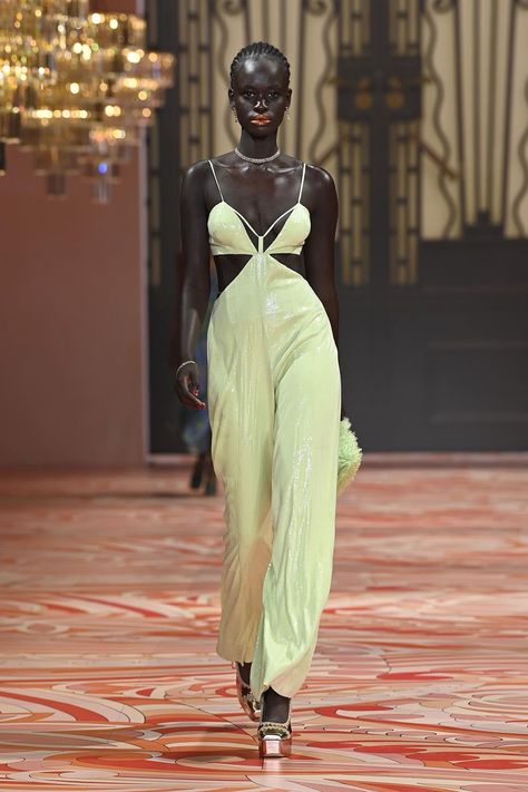 Australia Outfit, Runway Fashion Outfits, Modeling Outfits, Australian Fashion Week, Runway Fashion Couture, Winter Typ, Versace Fashion, Alice Mccall, Resort Dresses