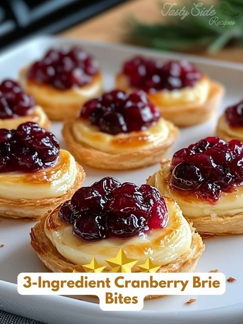 Holiday Heaven Bites, Brie Cheese Appetizer, Breakfast Finger Foods, Cranberry Brie Bites, Entertaining Appetizers, Pastry Cream Recipe, Cranberry Brie, Apple Puff Pastry, Brie Bites