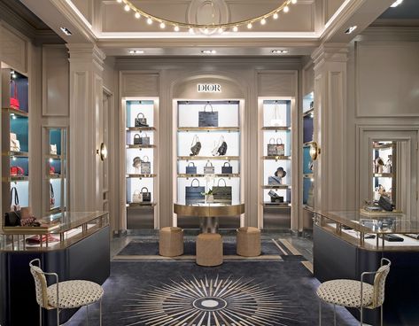 Dimore Studio, Dior Store, Amazing Interior Design, Dior Shop, Dior Boutique, Handbag Boutique, Wall Niche, Boutique Interior, Store Design Interior