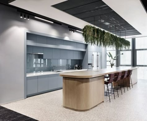 Breakout Office Design, Office Pantry Ideas, Breakroom Design, Office Pantry Design, Breakroom Kitchen, Office Kitchen Design, Office Island, Pantry Island, Office Breakout