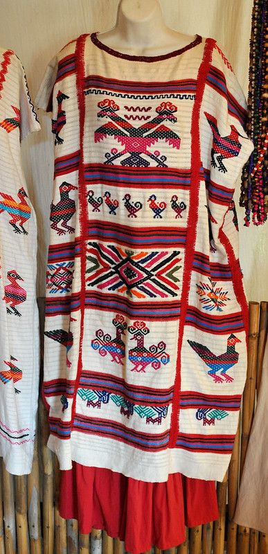 Charro Days, Huipil Pattern, 2013 Jeep Wrangler, Wrangler Sahara, Mexican Embroidery, Jeep Wrangler Sahara, Backstrap Loom, Boho Beautiful, Mexican Dress