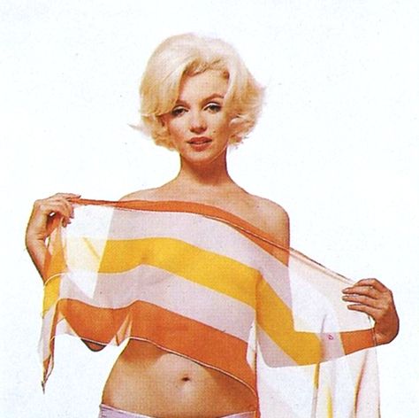 Bert Stern, Marilyn Monroe, Norma Jeane, The complete last sitting, The last sitting Marilyn Monroe Life, Bert Stern, Charming Eyes, Famous Photos, Orange Scarf, Richard Avedon, Marilyn Monroe Photos, Norma Jean, Famous Photographers