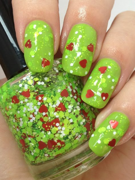 Grinch Nails, Christmas Nail Polish, Mr Grinch, Holiday Nail Designs, Nail Art Disney, Christmas Glitter, Meaning Of Christmas, Christmas Nails Acrylic, Glitter Nail Polish