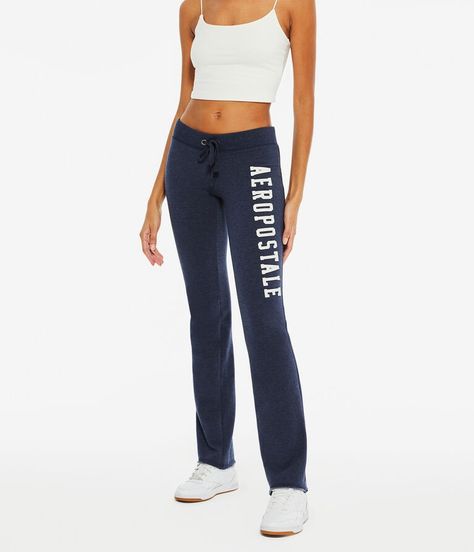 Aeropostale Outfits, Low Rise Sweatpants, Simple Work Outfits, Flare Sweatpants, Sweatpants Style, Garden Shop, Set Outfit, Comfy Fits, Online Payment