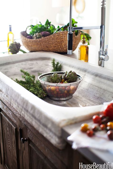 Kitchen and Bathroom Sinks - Styles of Sinks Industrial Faucet, Stone Sink Kitchen, Casa Hobbit, Vintage Sink, Marble Sink, Farmhouse Kitchen Island, Stone Kitchen, Marble Sinks, Stone Sink