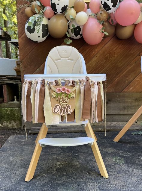 Excited to share this item from my #etsy shop: Farm themed cloth high chair banner, cloth high chair banner, cute high chair banner, cloth high chair banner, highland cow, first birthday #highlandcowdecor #highlandcow #farmbanner #cowprintbanner #farmpartydecor #clothhighchair #farmtheme #highchairbanner #1stbdaydecor Highland Cow Birthday Theme, Highland Cow Party Ideas, Highland Cow Birthday Party Decorations, Highland Cow 1st Birthday Girl, Highland Cow Themed Birthday Party, Highland Cow First Birthday Party, Cow First Birthday, Party Rental Ideas, Double Birthday Parties