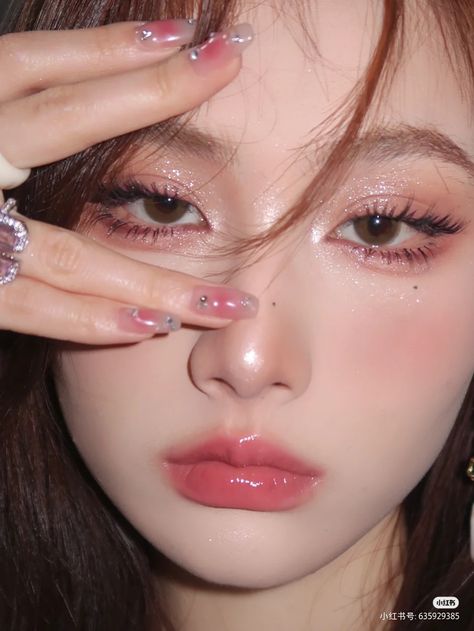 Cottagecore Makeup, Diamond Eyeshadow, Eyeshadow Makeup Tutorial, Shine Makeup, Full Makeup Tutorial, Peach Makeup, Doll Eye Makeup, Korean Eye Makeup, Ethereal Makeup