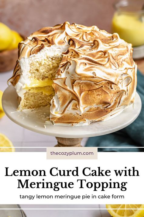 A lemon curd cake with meringue topping on a wood and marble cake stand, with fresh lemons Lemon Filling For Cake, Tart Lemon Curd, Cake With Meringue, Fluffy Meringue, Lemon Meringue Pie Easy, Lemon Meringue Cake, Curd Cake, Easy Easter Recipes, Meringue Topping