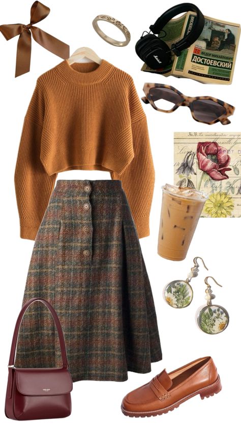 Warm Tones Fall Outfit Inspiration Autumn Cottage Core Outfits, Cottage Fall Outfit, Summer Safari Outfit, Fall Mood Board Aesthetic Clothes, Neutral Aesthetic Clothing, Folk Outfit Woman, Cute Autumn Outfit, 70s Inspired Fall Fashion, Cottagecore Outfits Autumn