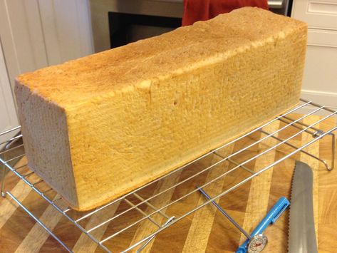 Pullman Bread, Pullman Loaf, Pullman Loaf Pan, Bread Desserts, Bread Pans, Honey Oat Bread, Slice Of Cheese, Oat Bread, Quick Baking