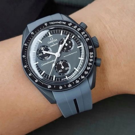 Omega Moonswatch Swatch, Omega Swatch Moonswatch, Moon Swatch, Swatch Omega, Mission To Mercury, Omega X Swatch, Mens Business Casual, Omega Speedmaster Moonwatch, Stylish Watches Men