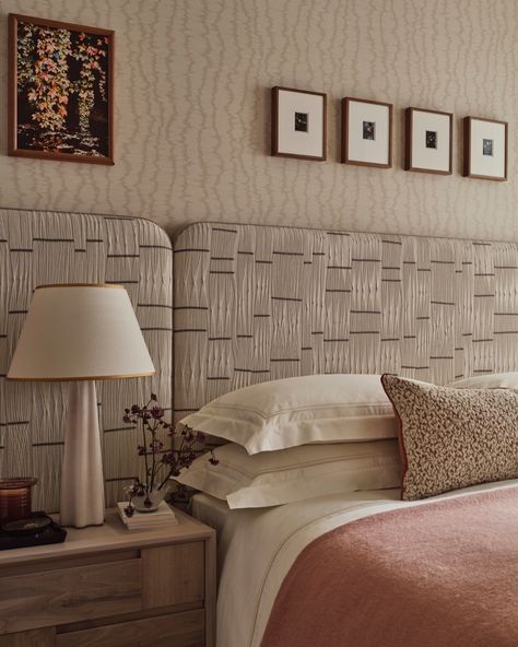 The guest bedroom in Project Bloom features a soft neutral palette, a bespoke headboard, and carefully curated details that evoke calm. In the ensuite, whitewashed oak vanity joinery and a striking Crema Delicatus granite countertop create a seamless flow between the two spaces. Photographer: @studio_rochowski   #elicyon #luxuryinteriordesign #bespokeinteriordesign #bathroomdesign #projectbloom Tambour Headboard, Woven Bed Bench, Tiled Headboard Ideas, Minimal Bedroom Design Ideas, Wall To Wall Headboard, Big Bedroom Layout, Wavy Headboard, Bespoke Headboard, Delicatus Granite