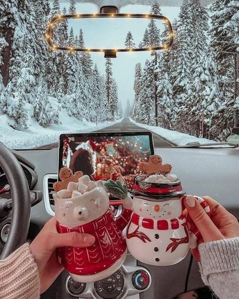 Cute Christmas Ideas, Christmas Dreaming, Favorite Christmas Songs, Christmas Collage, Preppy Christmas, Cosy Christmas, Christmas Feeling, Christmas Inspo, Warm Christmas