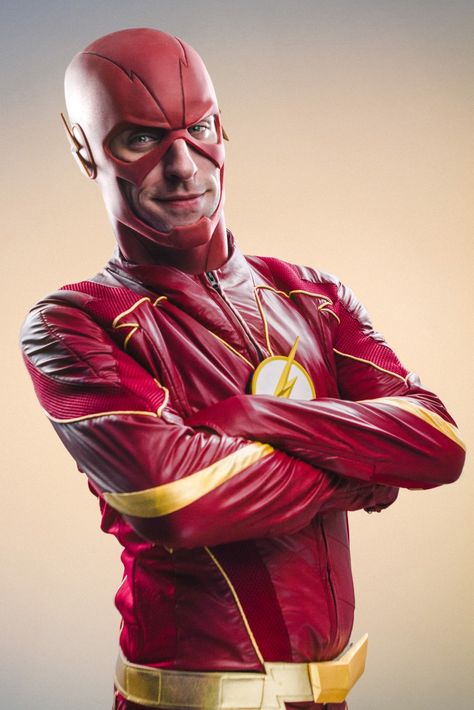 Cosplayer Marco Tilly as The Flash at Ato Um Studio. #theflash #barryallen #dccomics #photography   @ato.um This scene is lit with two octaboxes as backlight, one on the right and one on the left.  There's a third light as a fill on the face of the subject coming from above (REALLY close to his face) in a 45 degree angle. The background is lit with a small led. Shot with Canon 7D, 24-70mm L series. Photography by Heitor Shewchenko Series Photography, 45 Degree Angle, Barry Allen, The Flash, Dc Comics, The Face, Canon, Flash, Led