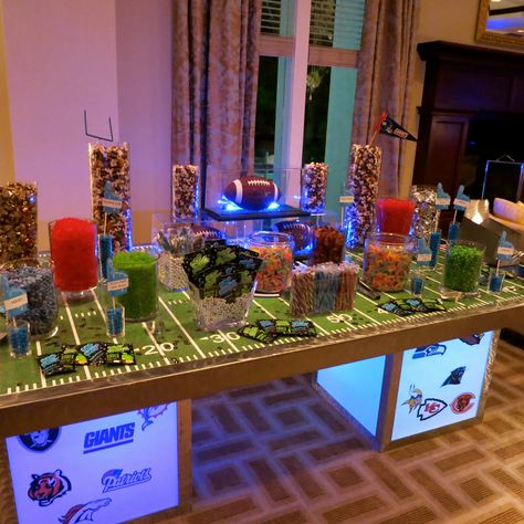 Sports Themed Candy Table, Football Candy Bar Ideas, Sports Candy Table, Football Bar Mitzvah, Football Banquet Ideas, Football Centerpieces, Football Candy, Nfl Party, Bar Mitzvah Themes