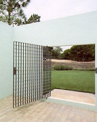 Souto de Moura | arqui.tectura | Flickr Porte In Ferro, Landscaping Inspiration, Door Gate, Fence Gate, Entrance Gates, Fence Design, Gate Design, Outdoor Landscaping, Garden Gates