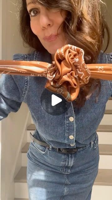 ROSE HAYES | FASHION STYLIST on Instagram: "Comment “links” 🛍️
Silk scarf bandana only $36! My sister showed me this trick and I’m passing it on! What do you think? Will you try it?
If you want directions, comment “directions” and I’ll send it out! 

#scarftricks #stylisttips #silkrosette #howtostyleascarf #howtostyle #over40style #makethis #scarftutorial" How To Make A Rose Out Of A Bandana, Scarf Hacks, Scarf Tutorial, Scarf Bandana, Send It, Fashion Stylist, Show Me, My Sister, Try It