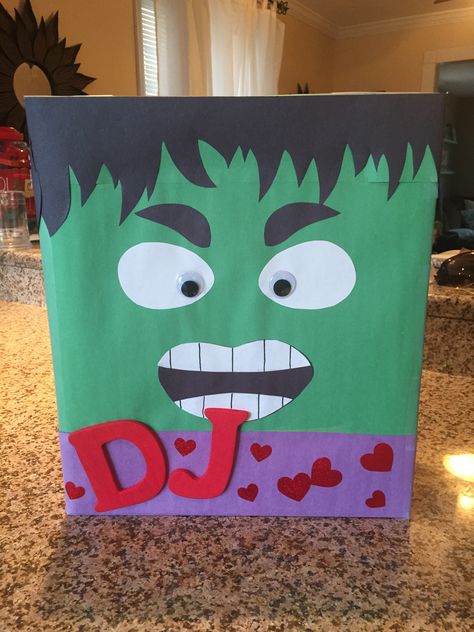 Hulk Valentine's Day card box Hulk Valentine Box Ideas, Hulk Valentines Boxes, Monster Truck Valentine Box Ideas, Valentines Monster Box Ideas, Valentine Box Unicorn, Basketball Valentine Boxes, Valentine’s Day Box Dinosaur, Homemade Valentine Boxes, Diy Valentine's Box