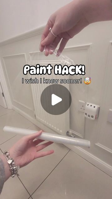 How To Paint Behind A Radiator, Radiator Paint Ideas, Painting A Radiator, Radiator Painting, Spray Paint Radiator, Organised Mum, Daily Hacks, Diy Crafts Life Hacks, 1000 Life Hacks