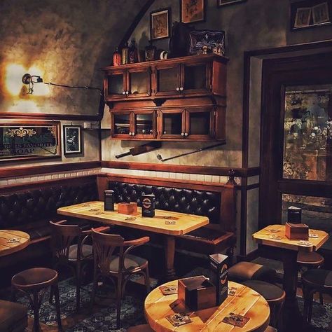 Irish Pub Interior, Irish Pub Decor, Pub Interior Design, Pub Furniture, Bar Deco, Pub Interior, English Pub, Pub Sheds, Pub Design