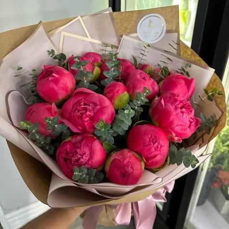 Flower Bouquet Peonies, Peonies Wedding Bouquet, Peony Flower Bouquet, Fluffy Layers, Pink Peonies Bouquet, Unique Vase, Sweet Fragrance, Peony Bouquet, Boquette Flowers