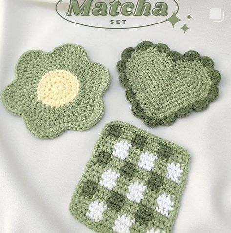 Crocheted Coasters, Crochet Fairy, Crocheting Ideas, Beginner Crochet Tutorial, Crochet Coaster Pattern, Crochet Keychain Pattern, Mode Crochet, Crochet Shop, Crochet Business