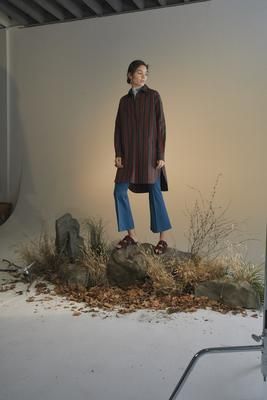 https://www.rosettagetty.com/blogs/pre-fall-2018 Photography Studio Design, Shooting Studio, Photoshoot Backdrops, Studio Photography Fashion, Rosetta Getty, Studio Photoshoot, Fashion Photography Inspiration, Photoshoot Concept, Studio Setup