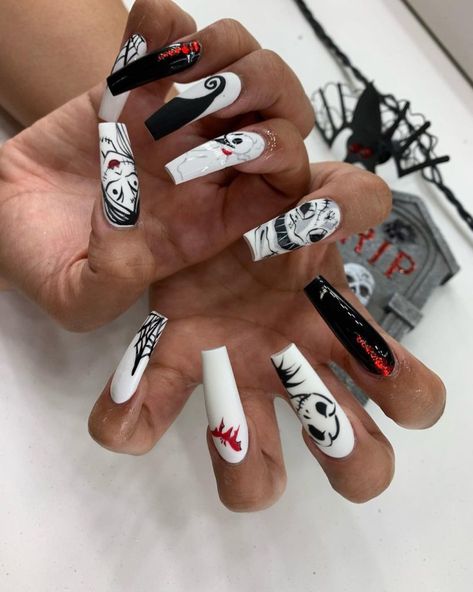 Before Christmas Nails, Nightmare Before Christmas Nails, Black Halloween Nails, Horror Nails, Holloween Nails, Halloween Acrylic Nails, Goth Nails, Christmas Nails Acrylic, Nails 2023