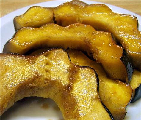 Candied Acorn Squash: "I made this for my husband and it was so good. It is going on the Thanksgiving table this year instead of the sweet potatoes." -LuAnne Acorn Squash Recipe, Acorn Squash Recipes, Squash Recipe, Acorn Squash, Squash Recipes, Vegetable Dishes, Fruits And Veggies, Side Dish Recipes, Veggie Recipes