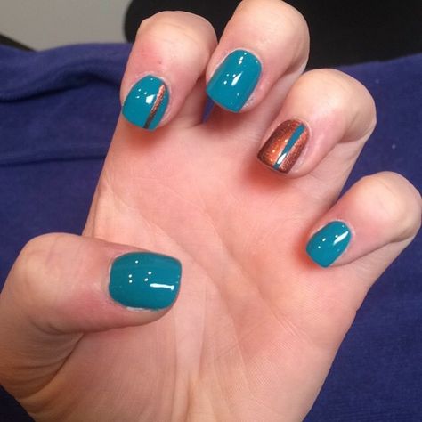 Copper and teal Acrylic Turquoise Nails For Fall, Blue Nails With Orange Design, Copper And Teal Nails, Teal And Burnt Orange Nails, Cooper Nails Design, Teal And Copper Nails, Turquoise Fall Nails, Brown And Turquoise Nails, Brown And Teal Nails