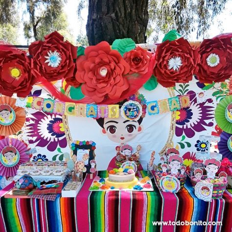 Decoración de fiesta de Frida Kahlo Coco Birthday, Mexican Themed Party, Coco Party, Mexican Baby Shower, Mexican Quinceanera, Mexican Theme Party, Quinceanera Theme, Mexican Birthday Parties, Taco Twosday